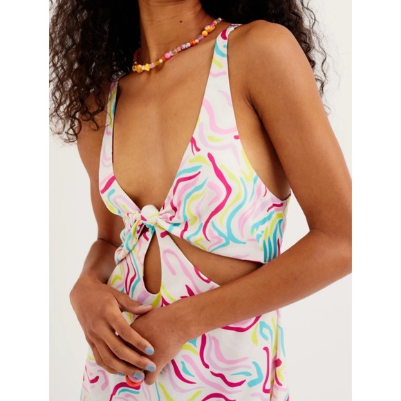 NEW For Love & Lemons Palmer Mini Dress Y2K Party Retro Satin Swirl Cut Out Sz M - Picture 3 of 15